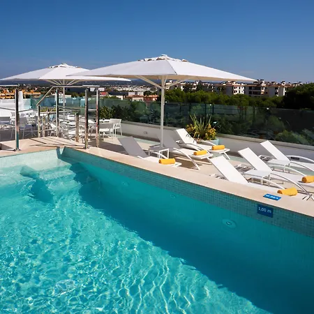 Seasun Aniram Hotel 4*